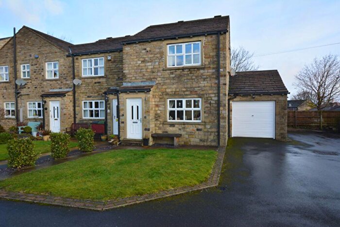 3 Bedroom End Of Terrace House To Rent In Boundary Court, Scholes, Holmfirth, HD9