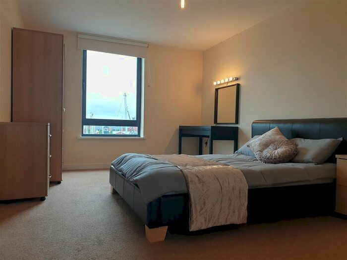 2 Bedroom Flat To Rent In Railway Street, Hull, HU1