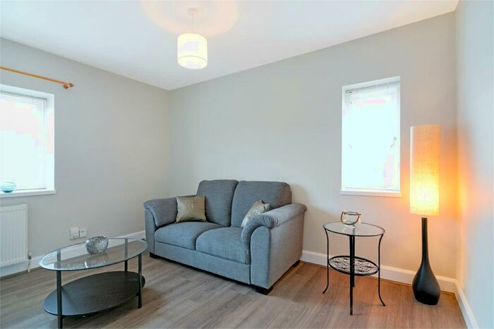 2 Bedroom Apartment To Rent In Rotherfield Street, Angel, Islington, London, N1
