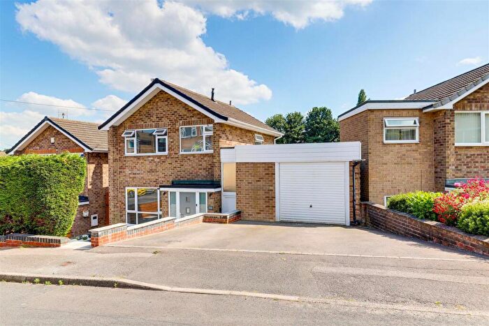 3 Bedroom Detached House For Sale In Southcliffe Road, Carlton, Nottinghamshire, NG4