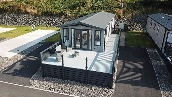 2 Bedroom Mobile/park Home For Sale In Whilk Meadow Holiday Park, Lendalfoot, Girvan, KA26