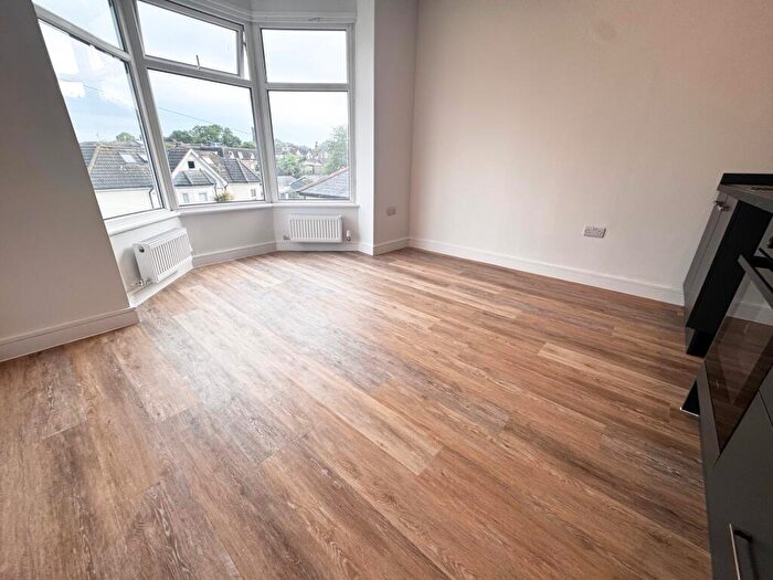 2 Bedroom Flat To Rent In Carlton Road, Bournemouth, BH1