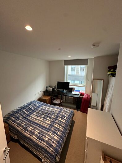 2 Bedroom Flat For Sale In Daneland Walk, London, N17