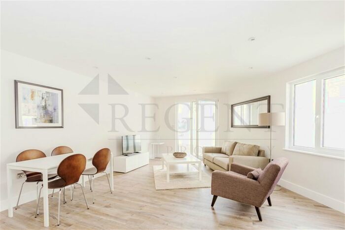 2 Bedroom Maisonette To Rent In Willow Court, Kingston Upon Thames, KT1