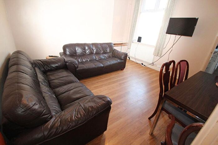 6 Bedroom Terraced House For Sale In Plungington Road, Preston, Lancashire, PR2