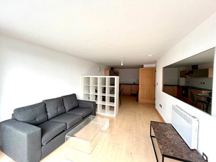 2 Bedroom Apartment To Rent In Blue Little Neville Street, LS1