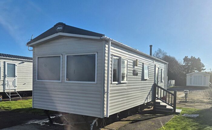 2 Bedroom Park Home For Sale In Wyreside, Out Rawcliffe, Preston, PR3