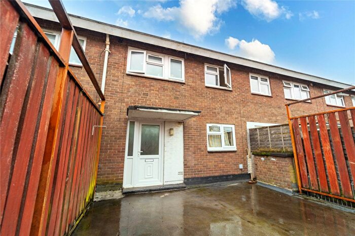 2 Bedroom Flat To Rent In Warwick Road, Birmingham, B27