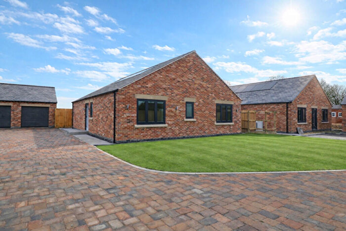 3 Bedroom Detached Bungalow For Sale In Scawthon Gardens, Sturton By Stow, LN1