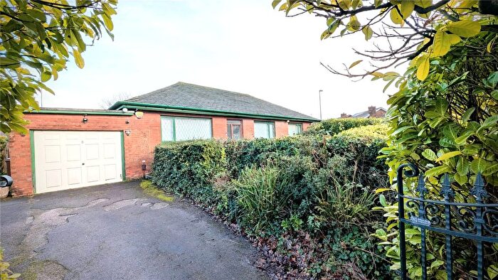 3 Bedroom Bungalow For Sale In Townfield Avenue, Burnley, Lancashire, BB10