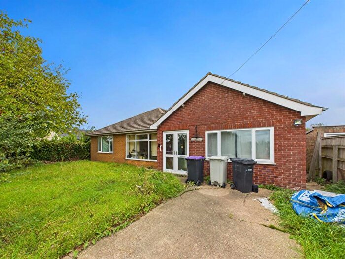 4 Bedroom Detached Bungalow For Sale In Pinfold Lane, Beesby, LN13