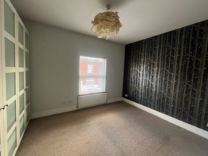 2 Bedroom End Terrace House To Rent In Cloutsham Street, The Mounts, NN1