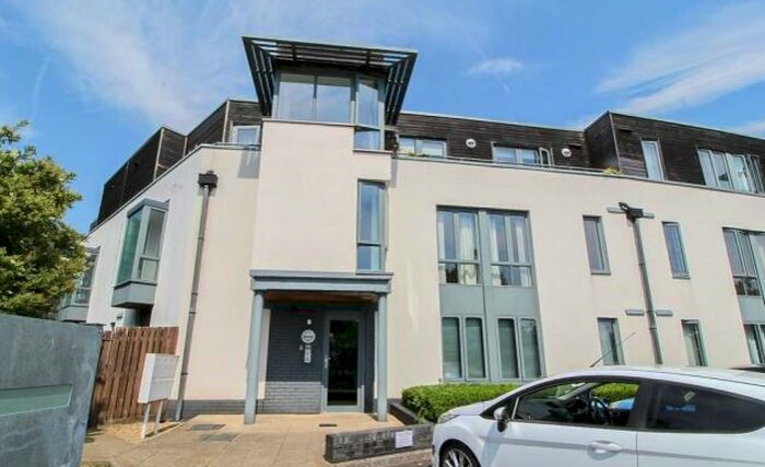 2 Bedroom Apartment To Rent In Samuels Crescent, Whitchurch, Cardiff, CF14