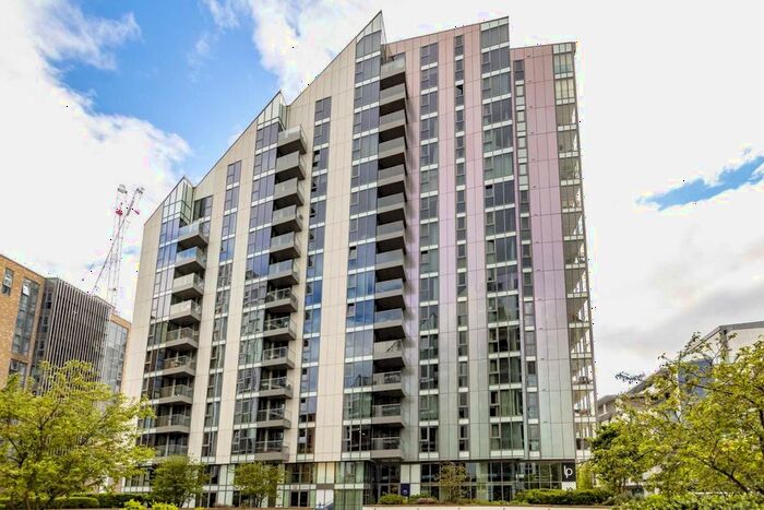 2 Bedroom Flat To Rent In Eastfields Avenue, London, SW18