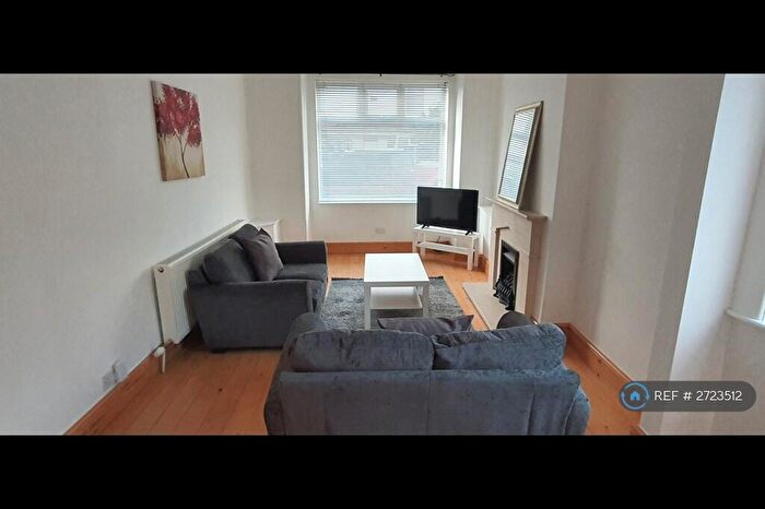 3 Bedroom End Of Terrace House To Rent In Worsley Road, Eccles, Manchester, M30
