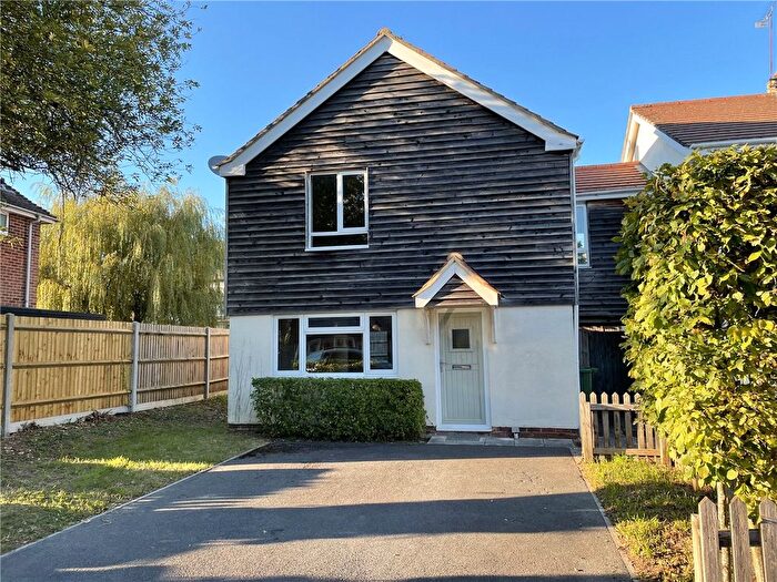 3 Bedroom Detached House To Rent In Northfields, Twyford, Winchester, SO21