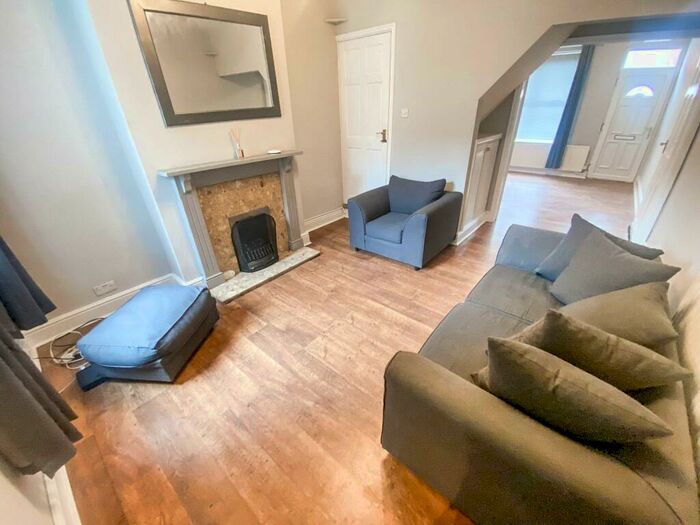 3 Bedroom Terraced House To Rent In Tyndale Street, Leicester, LE3