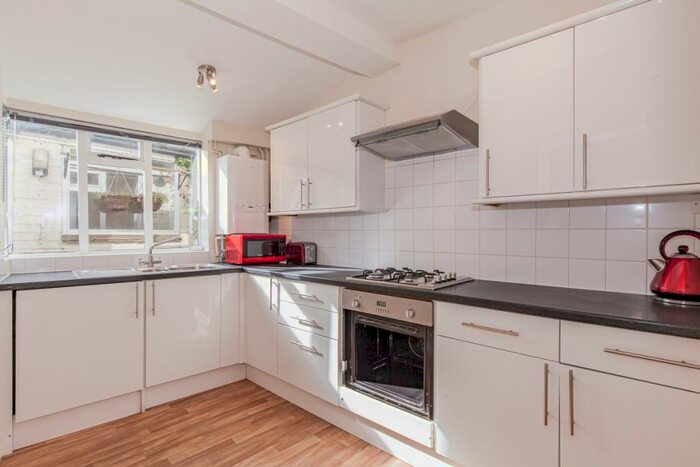 2 Bedroom Apartment To Rent In St Clements, OX4