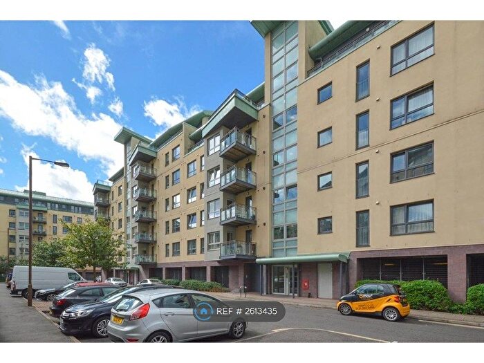 2 Bedroom Flat To Rent In Portland Row, Edinburgh, EH6