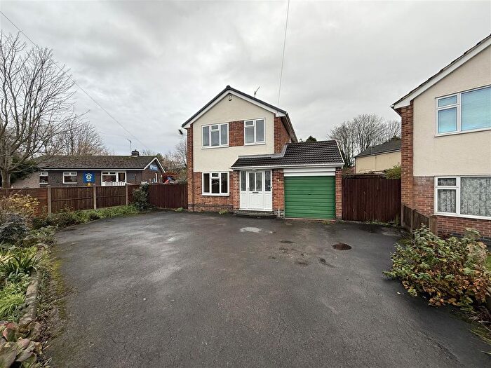 3 Bedroom Detached House To Rent In Farm Close, Belper, DE56