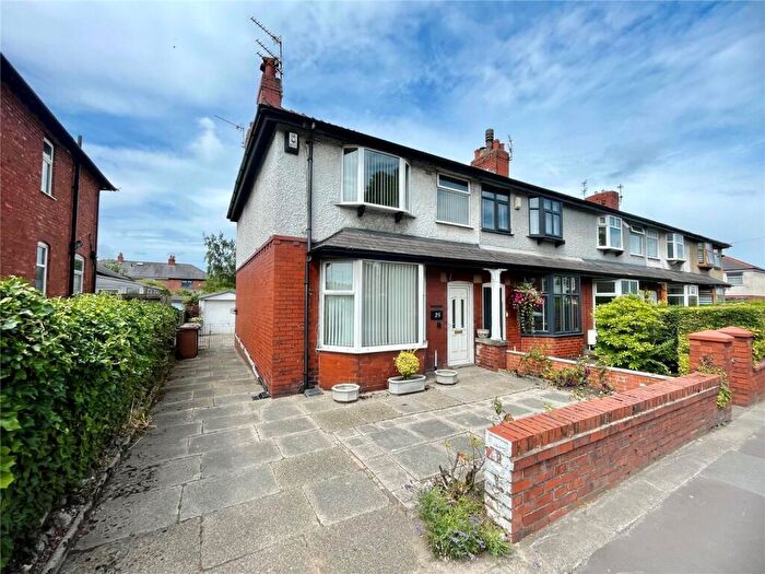 3 Bedroom End Of Terrace House For Sale In Woodplumpton Road, Ashton-on-Ribble, Preston, Lancashire, PR2
