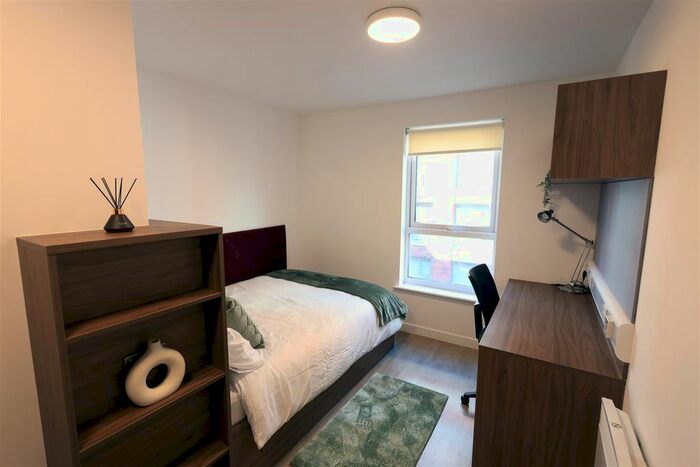 1 Bedroom Flat To Rent In Phoenix Place, Liverpool, L5