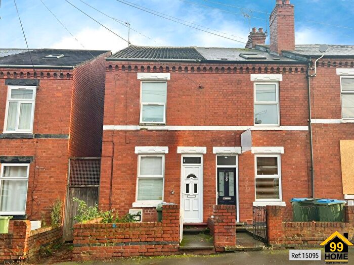 4 Bedroom End Of Terrace House For Sale In Carmelite Road, Coventry, West Midlands, CV1