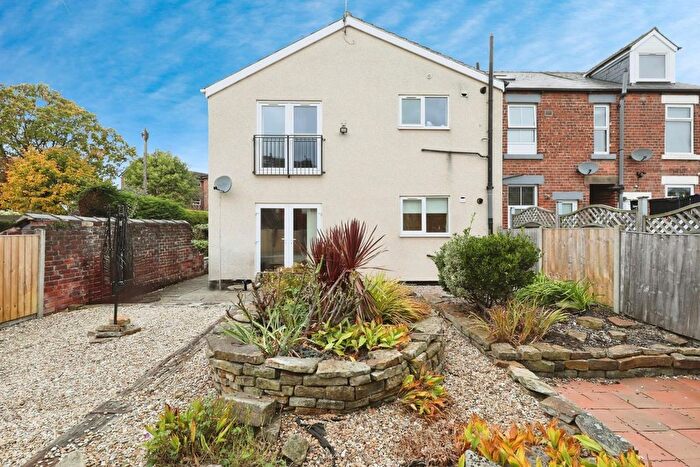 2 Bedroom Flat For Sale In Marshall Road, Woodseats, Sheffield, S8