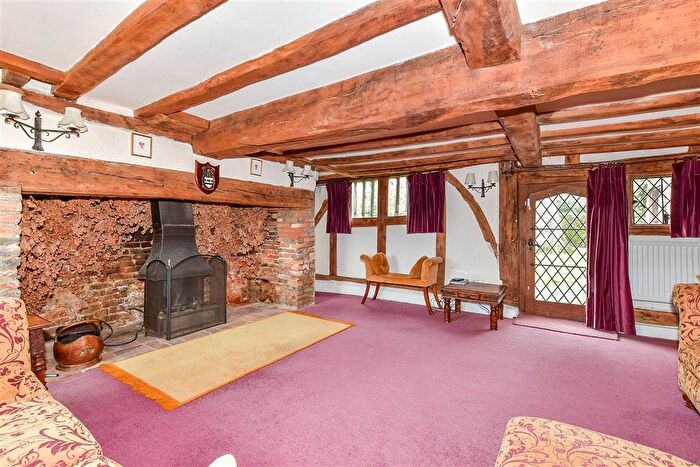 3 Bedroom Detached House For Sale In Bethersden Road, Smarden, Ashford, Kent, TN27