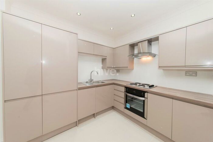 2 Bedroom Apartment To Rent In Salters Road, Gosforth, Newcastle Upon Tyne, NE3