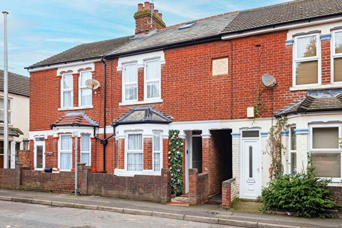 2 Bedroom Terraced House For Sale In George Street, Bletchley, Milton Keynes, MK2