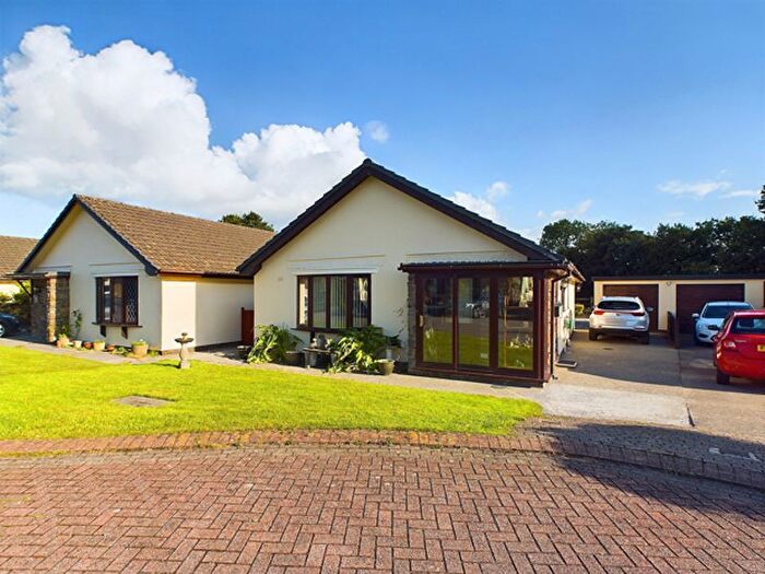 2 Bedroom Detached Bungalow For Sale In Heol Ffynnonau, Peniel, Carmarthen, SA32