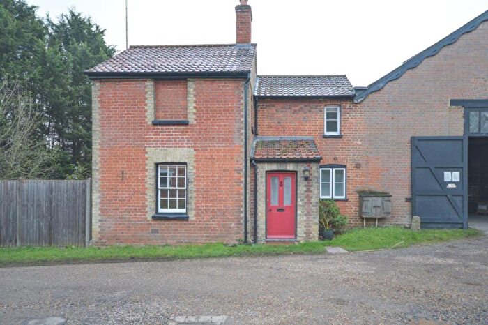 3 Bedroom Cottage To Rent In Blyth Farm, Gipsy Lane, Bishop`s Stortford, CM23
