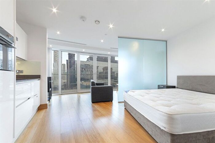 Studio To Rent In Crossharbour Plaza, Canary Wharf, E14