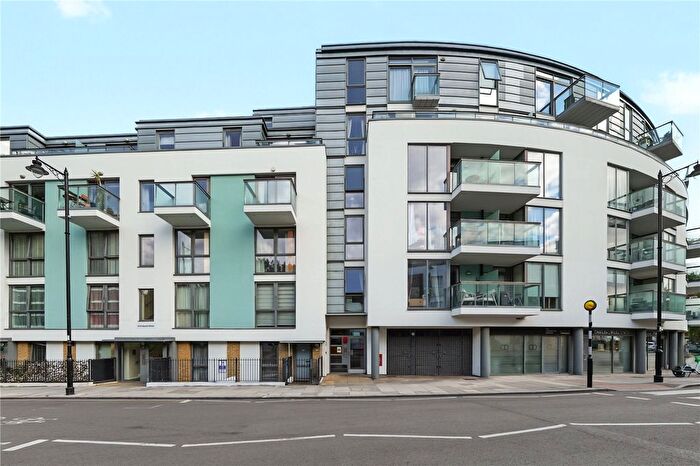 2 Bedroom Flat For Sale In Prebend Street, Islington, London, N1