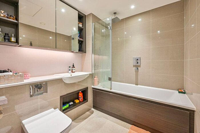 1 Bedroom Flat To Rent In Blackfriars Road, Southwark, London, SE1