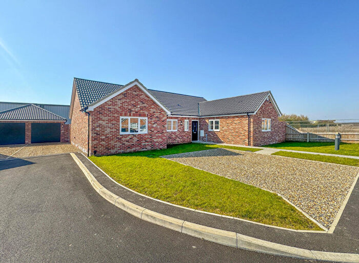 3 Bedroom Detached Bungalow For Sale In Acer Drive, Isleham, Cambridgeshire, CB7