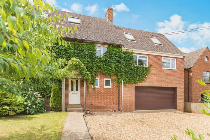 7 Bedroom Detached House For Sale In Duns Tew Road, Hempton, OX15