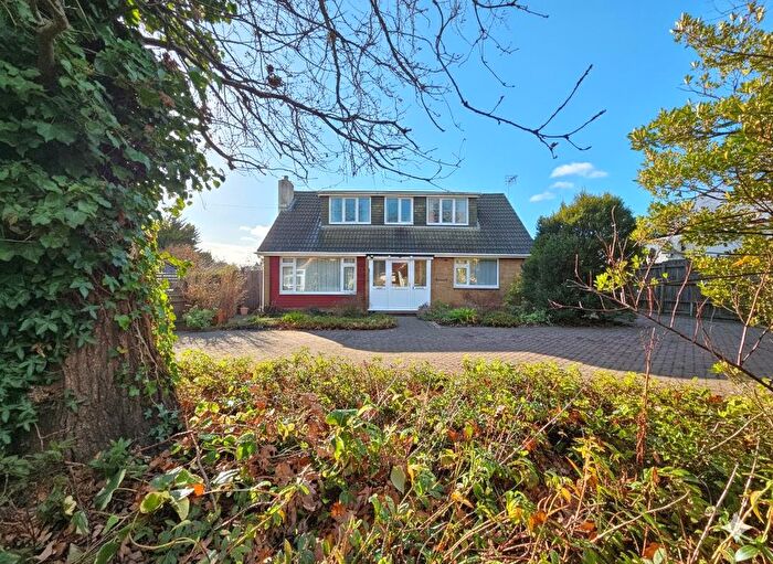 3 Bedroom Detached House For Sale In Brook Lane, Sarisbury Green, Southampton, SO31