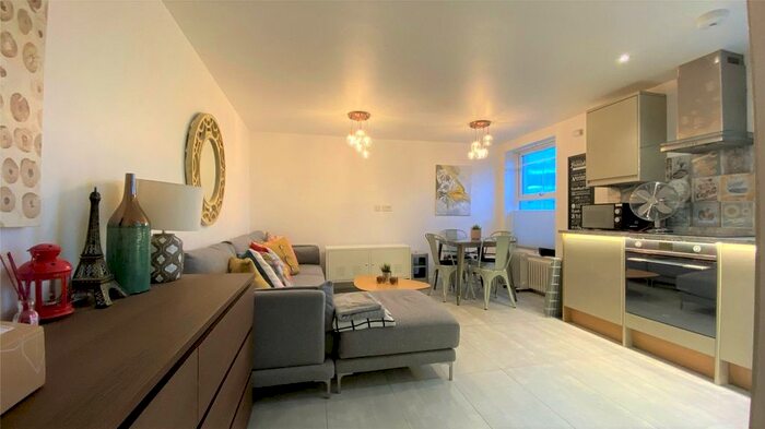 3 Bedroom Flat To Rent In Carlsson House, High Street, Willesden, London, NW10