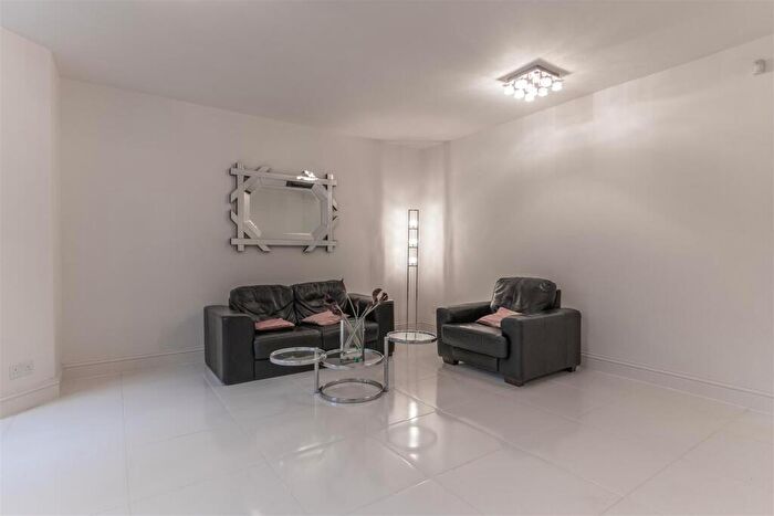 2 Bedroom Apartment To Rent In Fitzjohn Avenue, Hampstead, NW3