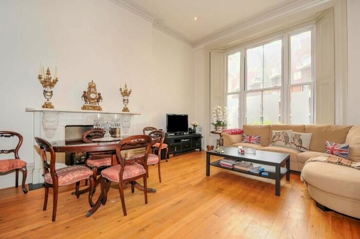 2 Bedroom Flat To Rent In Leinster Gardens, Bayswater W2