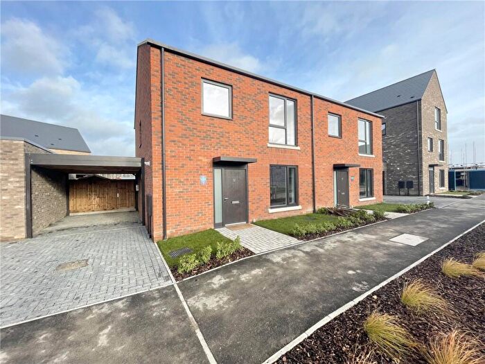 3 Bedroom Semi-Detached House To Rent In The Avenue, Cambridge, CB5