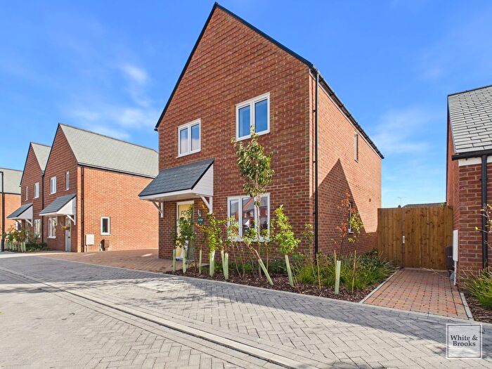 3 Bedroom Detached House For Sale In Luker Place, Romney Broadwalk, PO22