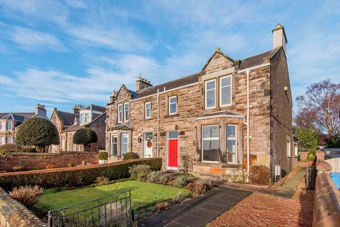 4 Bedroom Semi-Detached House For Sale In East Links, Leven, KY8