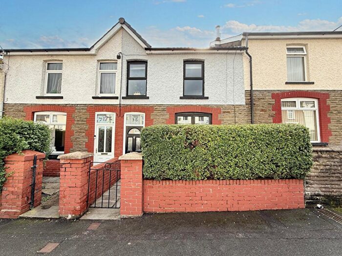 3 Bedroom Terraced House For Sale In Llwyn On Street, Caerphilly, CF83