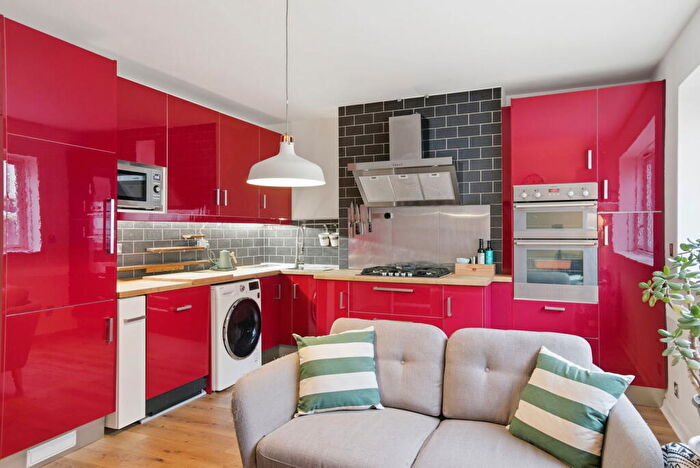 3 Bedroom Flat For Sale In Delancey Street, NW1