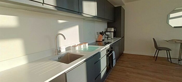 1 Bedroom Flat To Rent In Paragon, Seymour Grove, M16