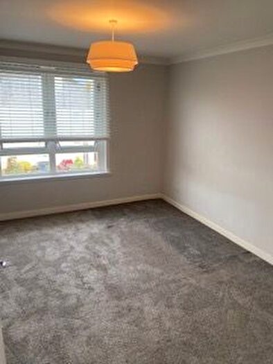 3 Bedroom Flat To Rent In Colinslie Road, Pollok, Glasgow, G53