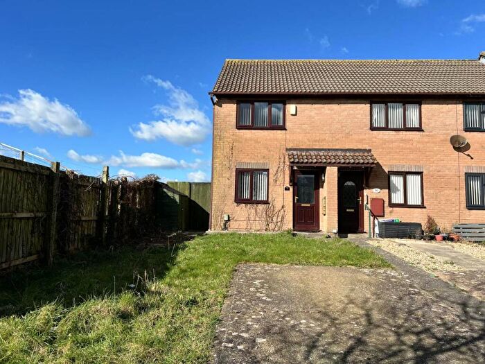 2 Bedroom House To Rent In Fern Drive, Barry, Vale Of Glamorgan, CF62